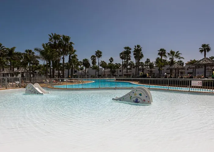 Home2Book Sunny Terrace & Pool Apt In Corralejo Appartement *