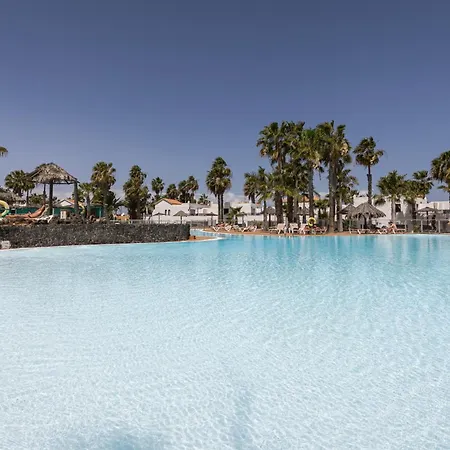 Home2Book Sunny Terrace & Pool Apt In Corralejo 公寓